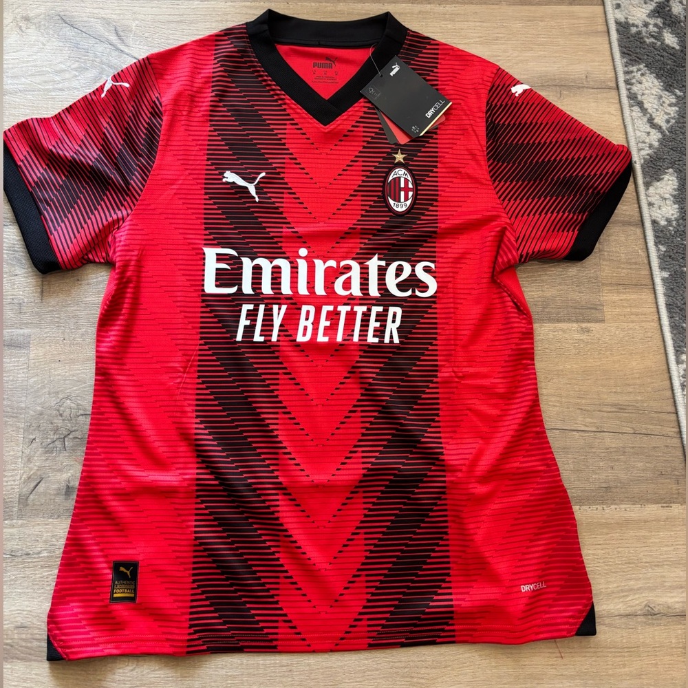 2023-24 Puma Men’s AC Milan Authentic Version Home Soccer Jersey Size M Serie A